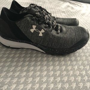 Under armour brand new size 8 no bags